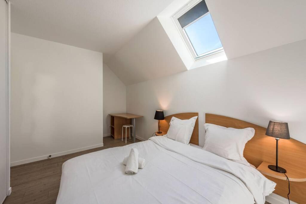 Guest House III Magny-le-Hongre Bagian luar foto