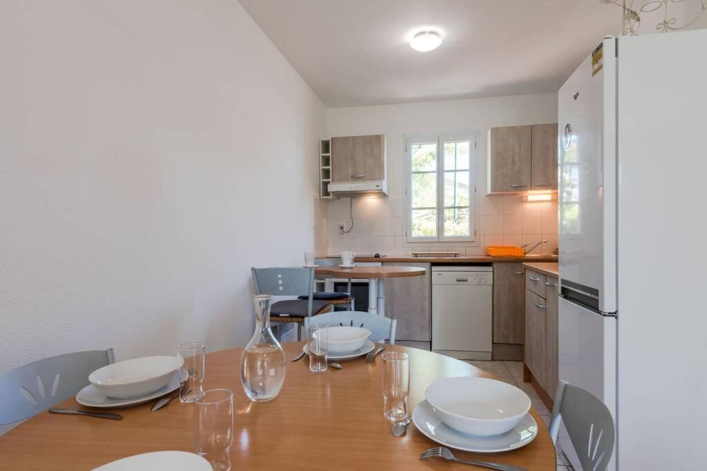 Guest House III Magny-le-Hongre Bagian luar foto